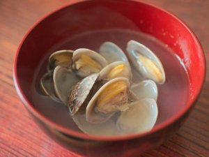 Clam soup in Japan