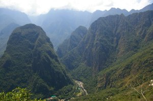 The scenery surrounding Machu Picchu is also worth a photo