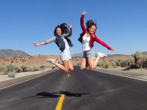 girls on a US road