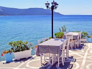Table overlooking the sea