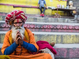 India varanasi local man