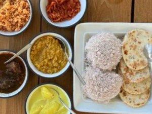 Bread, rice and curry