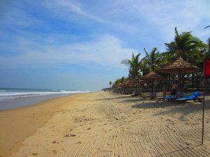 Hoi an beach accommodation beach