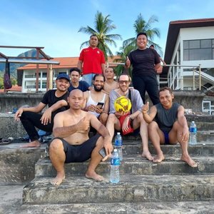 Borneo locals with Dave Travel Specialist