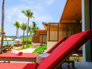 Ko Samui accommodation sunbeds