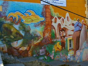chili valparaiso graffiti wall