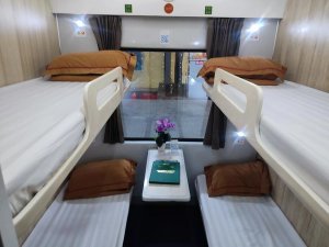 Dong Hoi sleeper train
