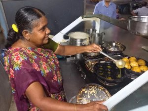 India local lady cooking