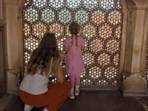 Mother and daughter in Jaipur