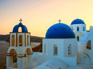 Greece Santorini white building blue roof