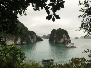 Vietnam Bai Tu Long Bay landscape