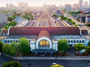 Java train station