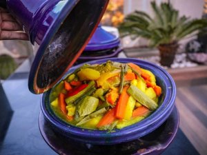 Local food with vegetables